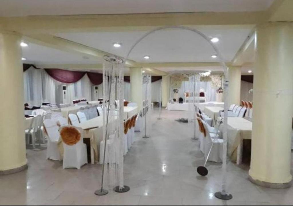 Presken Hotels Alade Avenue อีเคจา ภายนอก รูปภาพ