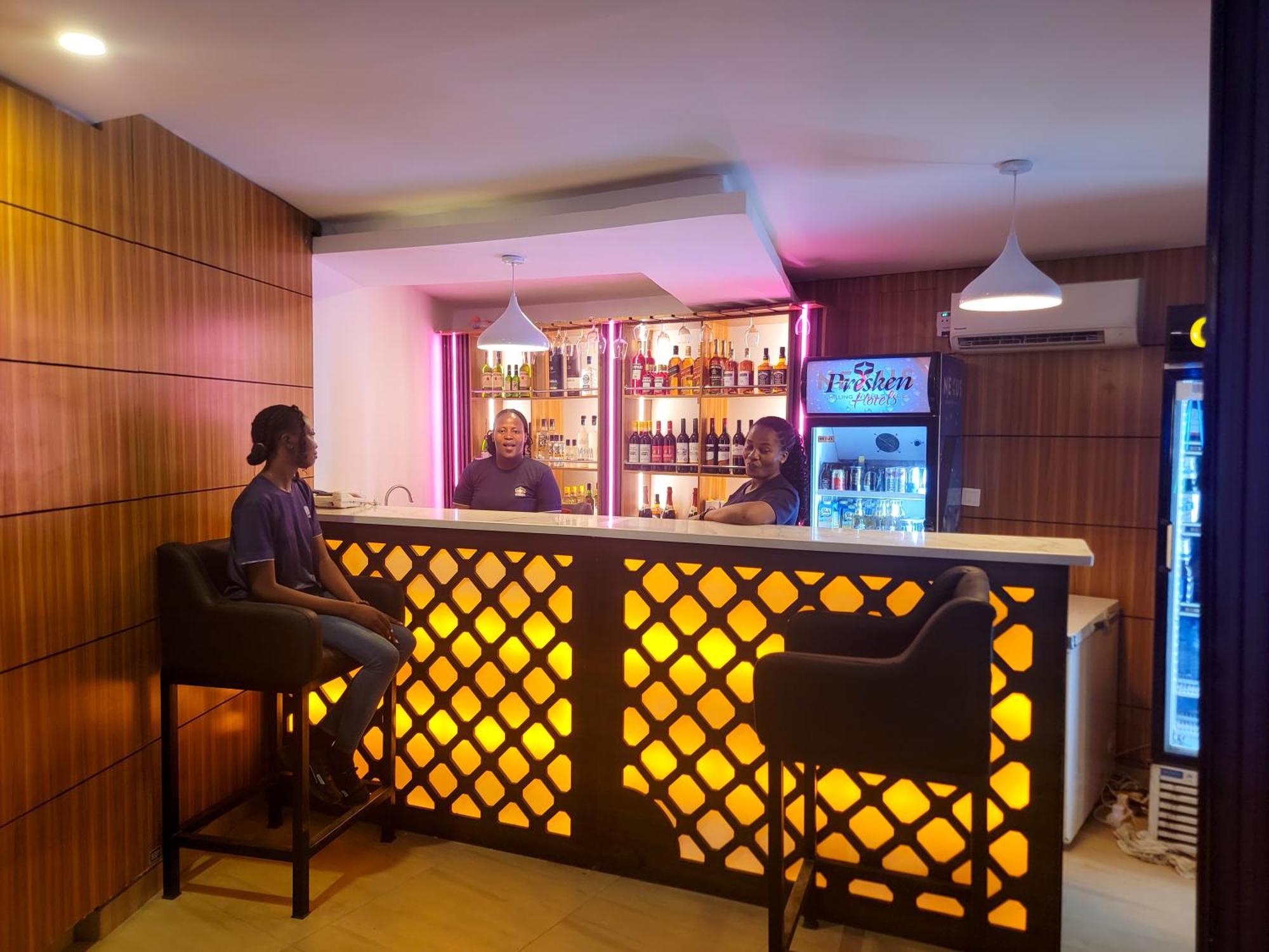 Presken Hotels Alade Avenue อีเคจา ภายนอก รูปภาพ