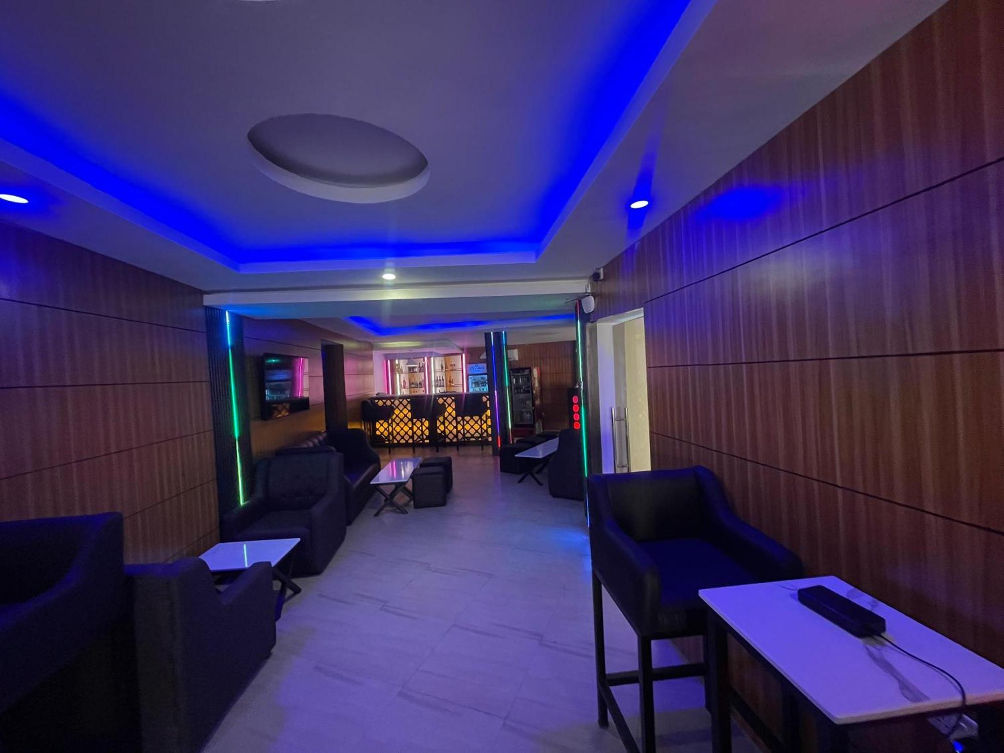 Presken Hotels Alade Avenue อีเคจา ภายนอก รูปภาพ